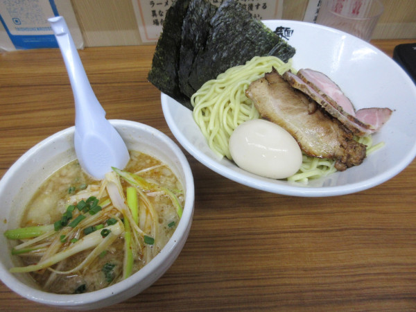 「限定　特製ピリ辛ネギ味噌つけ麺（１５５０円）＋中盛８０円」@大勝軒ROSSO－ロッソ－の写真