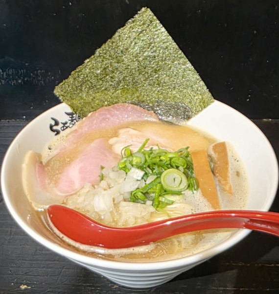 「限定煮干しの中華そば」@らぁ麺すみれ堂の写真