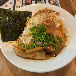 新みぞれ混ぜ麺(960円)