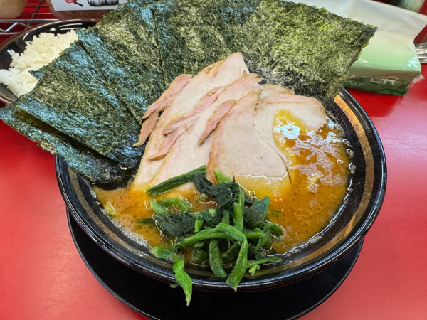 「チャーシューメン（３枚）＋海苔追加」@柏 王道家の写真