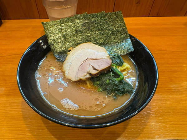 「ラーメン　並」@家系らーめん押忍の写真