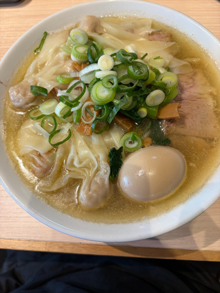 「塩ワンタンメン味付玉子」@桜上水 船越の写真