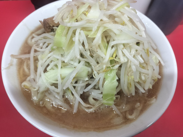 「小豚1枚　850円　麺半分」@ラーメン二郎 一橋学園店の写真