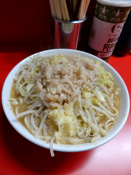 「小920円硬YsNA生卵50円 生姜50円」@ラーメン二郎 仙台店2の写真