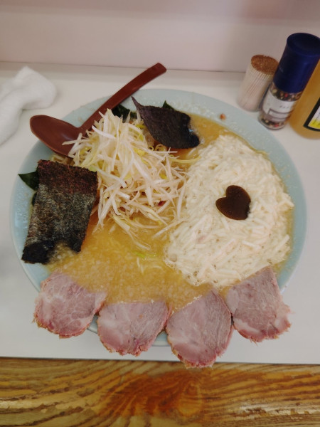 「ネギとろ味噌ラーメン(大盛)(1,100円+200円)」@壱発ラーメン 福生店の写真