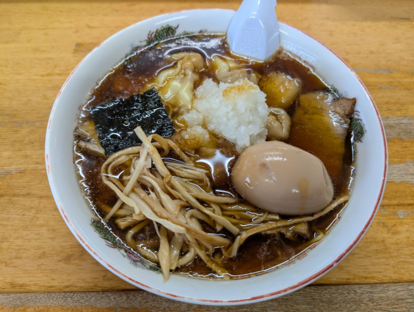 「チャーシューワンタンメン＋大盛＋味玉」@寿ラーメンの写真