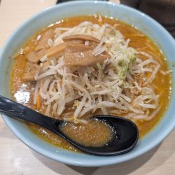 味噌ラーメン(大盛)＋もやし追加＋半餃子セット