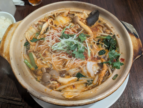 「火鍋麺＋サービスライス」@四川雅園の写真