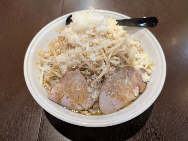 「さっぱり二郎風ラーメン＋もやし増し」@ラーメン NO.ONE 町屋店の写真
