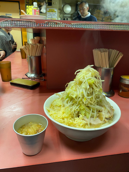 「小ラーメン+コーラ煮アブラ」@ラーメン二郎 ひばりヶ丘駅前店の写真