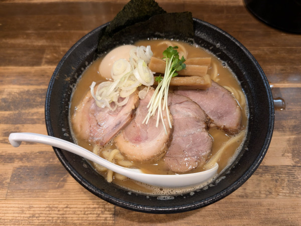 「らーめん(中)」@まる文の写真