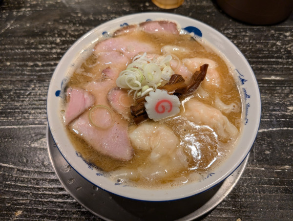 「海老ワンタン麺130g」@あいだや2の写真