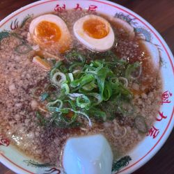 京都背脂醤油味玉ラーメン