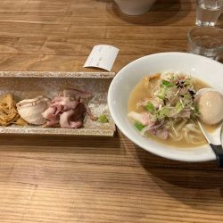 地鶏の濃厚ムースリーヌ　特製盛り