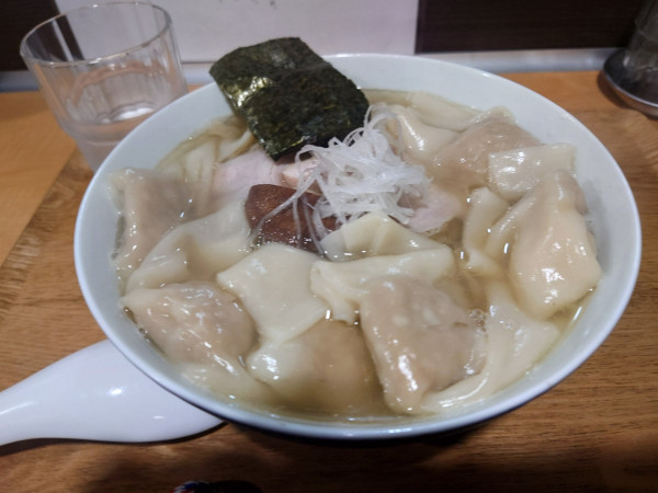 「塩そば 大盛り  ワンタン✖️3」@らーめん亭 ひなり竜王の写真