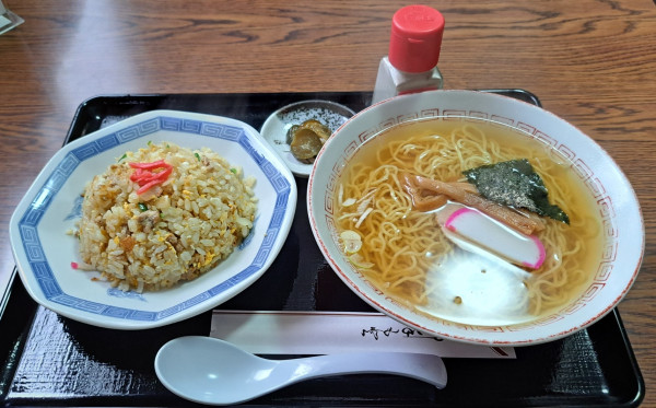 「半チャン・ラーメン1000円」@黄養軒の写真