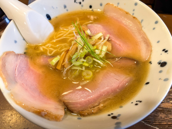 「天城黒豚＆比内地鶏スープのらーめん 濃厚」@麺処 宥乃の写真