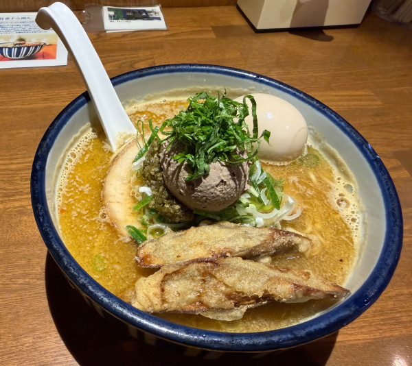 「白肝煮干　味噌　➕　味玉」@雨は、やさしくの写真