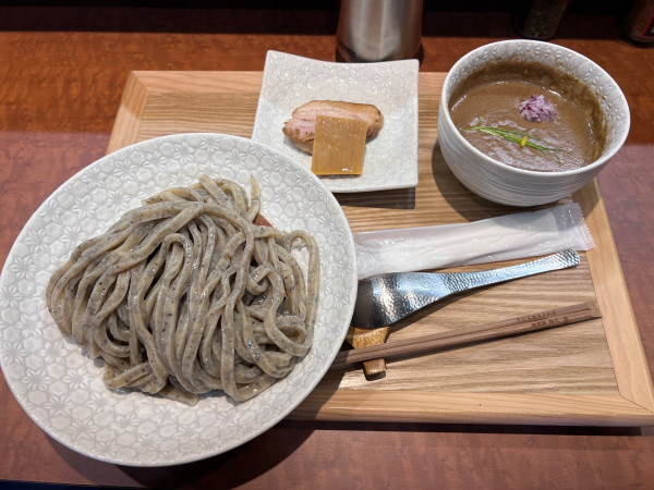 「御影つけ麺中盛」@手打式特級多加水 御影麺 鏑矢の写真