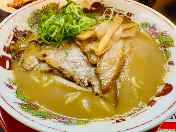 「豚トロチャーシューメン【1330円】」@天下一品 八王子店の写真