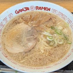 ガンジャラーメン（850円）