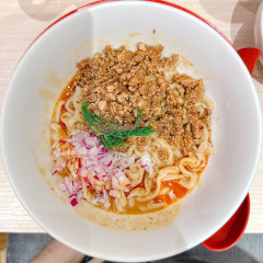 七彩飯店の画像