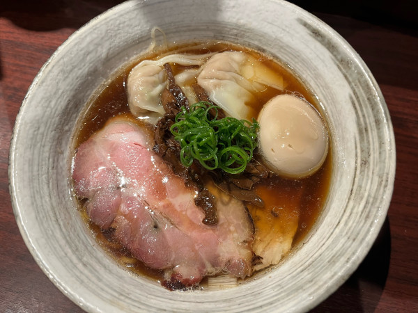 「特製らぁ麺　醤油　1500円」@らぁ麺 花筏の写真