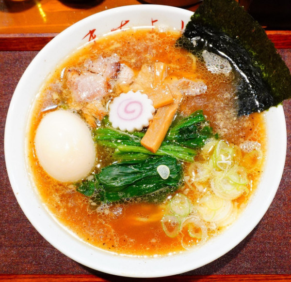 「中華そば+生ほうれん草+味玉+アサヒビール小瓶」@中華そば政好の写真