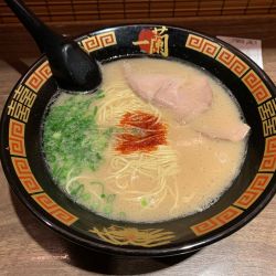 天然とんこつラーメン 1,080円