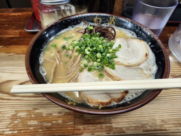「わくラーメン」@博多とんこつラーメン わ蔵 歌舞伎町店の写真