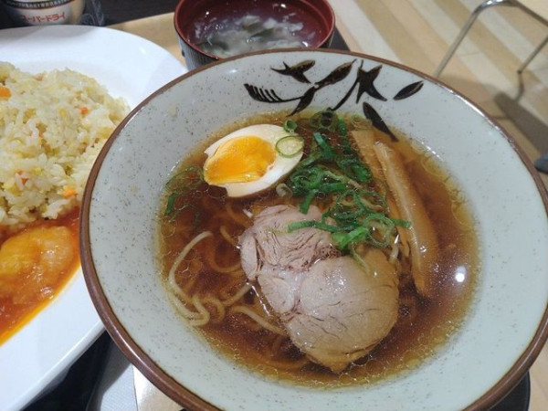 「半ラーメン」@横浜中華 華星の写真