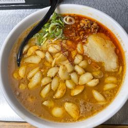 なまらニンニクラーメン