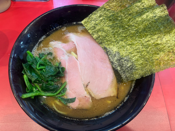 「らぁめん、固め、多め」@立喰いらぁめん たいせいの写真