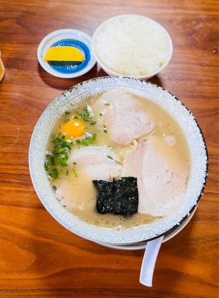 「卵入りラーメン」@幸陽閣の写真