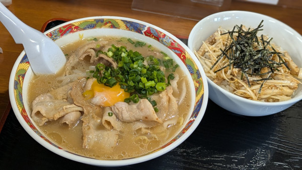 「肉そば＋ミニネギチャーシュー丼（1,000円＋450円）」@らーめん樹の写真