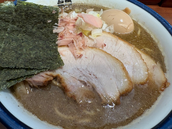 「特製中華そば(中)」@つけめん 玉 本店の写真