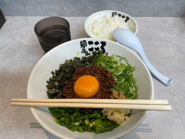 「元祖台湾まぜそば　930円　ランチ時ライス無料」@麺屋 こころ 小牧店の写真