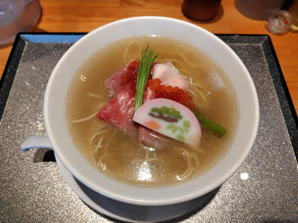 「霜降和牛といくらの塩らーめん2000円（この日限定）」@麺家 たけ田の写真
