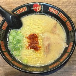 天然とんこつラーメン＋替玉×2
