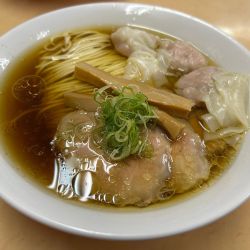 名古屋コーチンの極上炙り肉 中華そば ワンタントッピング