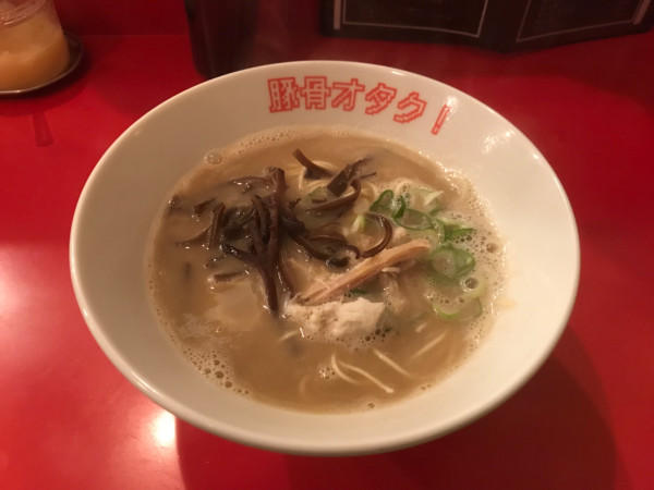 「豚骨ラーメン 800円」@豚骨オタク！の写真