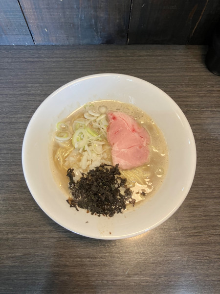 「濃厚煮干しラーメン」@麺屋井上の写真