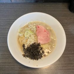 濃厚煮干しラーメン