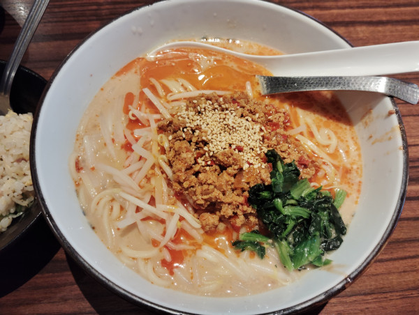 「濃厚担々麺　　　980円　　小チャーハン　320円」@究極ラーメン 横濱家 東名川崎店の写真