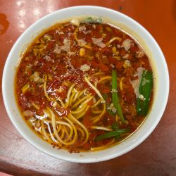 台湾ラーメン　850円