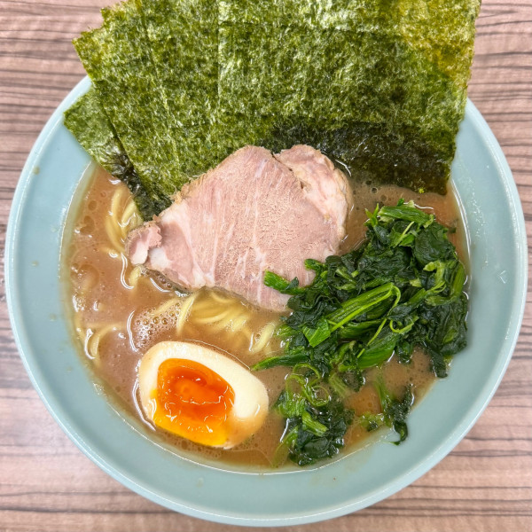 「本店ラーメン」@横浜ラーメン 武蔵家 中野本店の写真