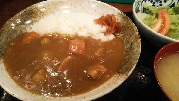 「カレーライス ※サラダ付き 850円」@えんまやの写真