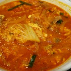 チゲ味噌ラーメン 790円＋半ライス 150円