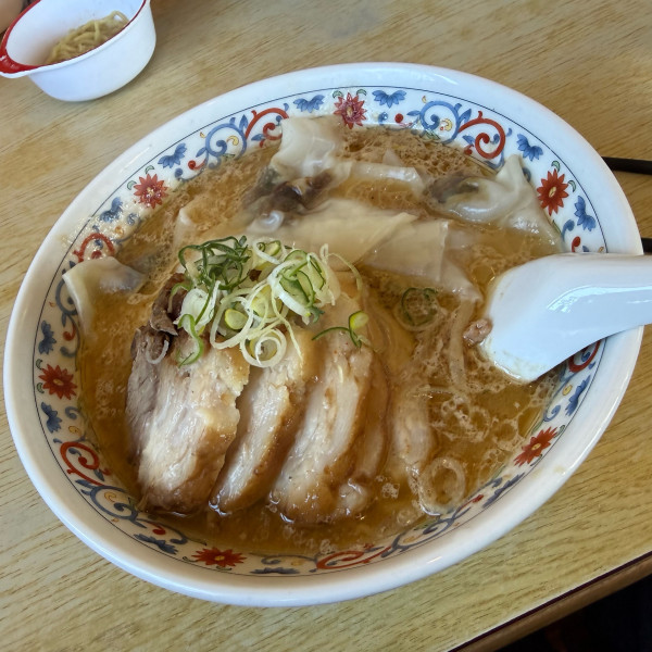 「味噌チャーシューワンタンめん」@らーめん 大雅の写真