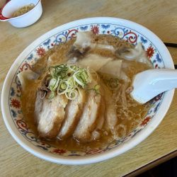 味噌チャーシューワンタンめん